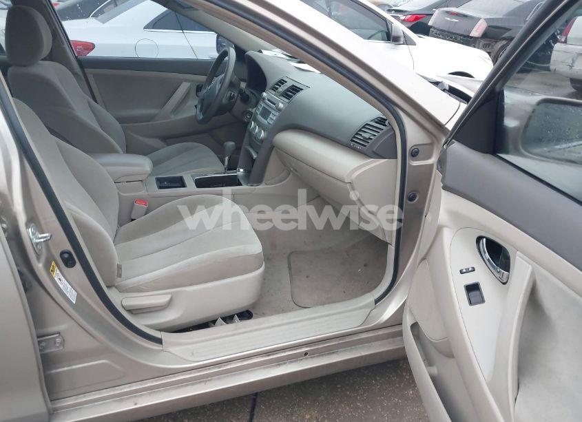 Photo 5 of 2009 Toyota Camry LE (VIN 4T1BE46K59U325271)