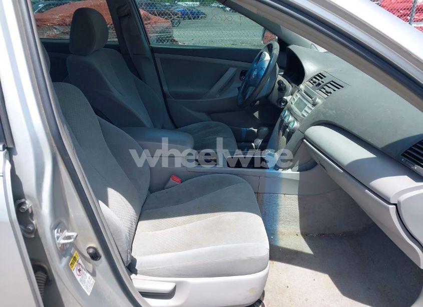 Photo 5 of 2009 Toyota Camry LE (VIN 4T1BE46K59U362918)