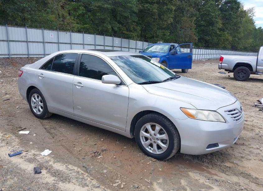 2009 Toyota Camry LE (VIN 4T1BE46K59U375829) main photo