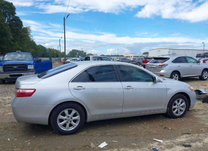 Photo 13 of 2009 Toyota Camry LE (VIN 4T1BE46K59U375829)