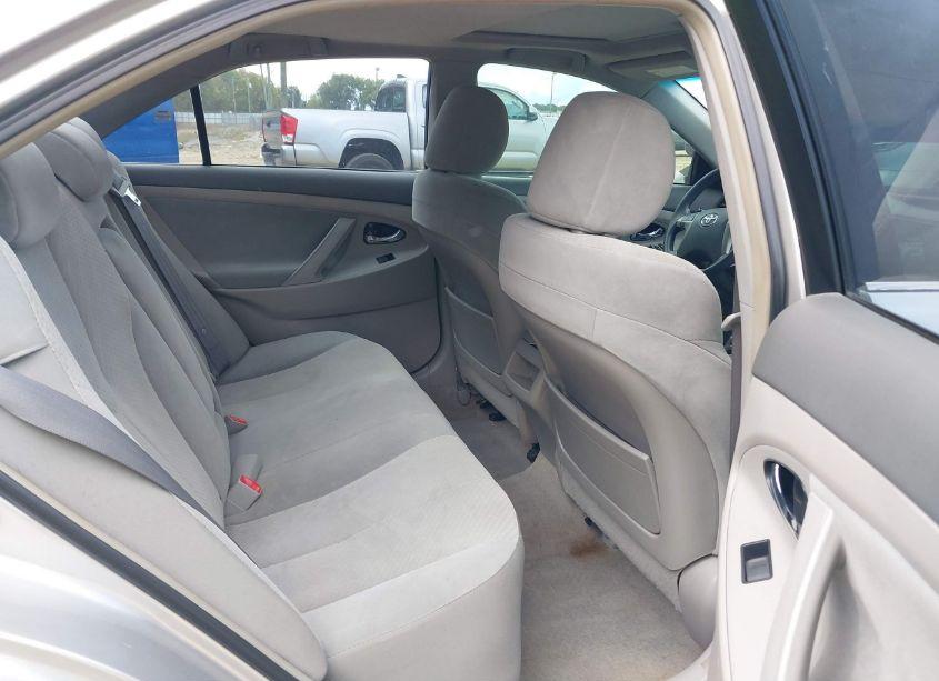 Photo 8 of 2009 Toyota Camry LE (VIN 4T1BE46K59U375829)