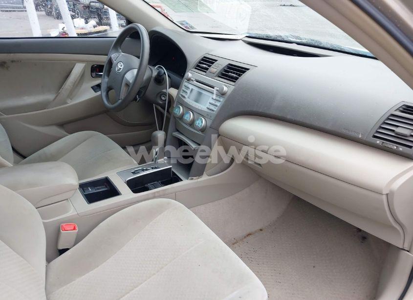 Photo 5 of 2009 Toyota Camry LE (VIN 4T1BE46K59U398608)