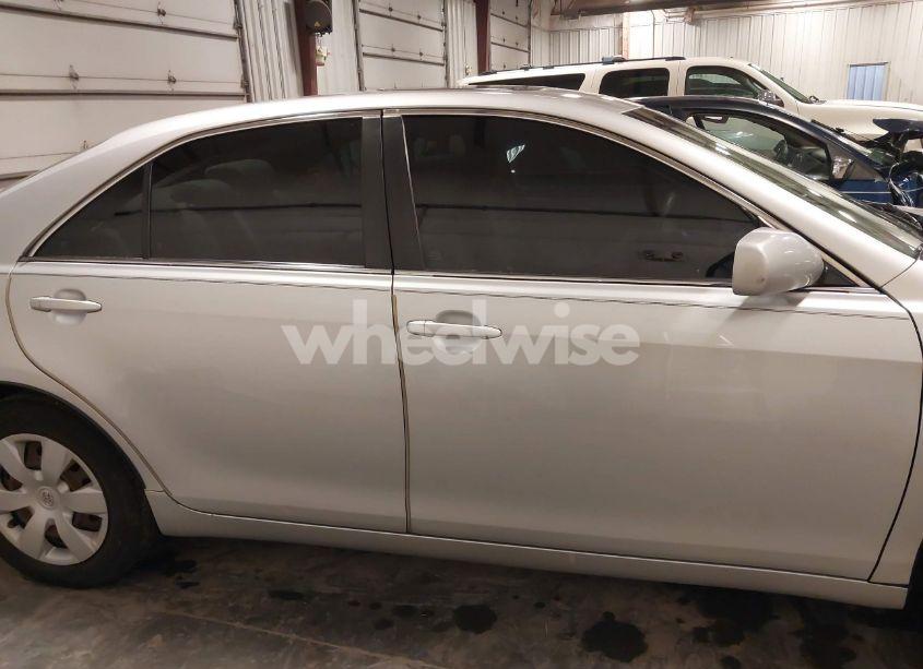 Photo 13 of 2009 Toyota Camry LE (VIN 4T1BE46K59U831909)