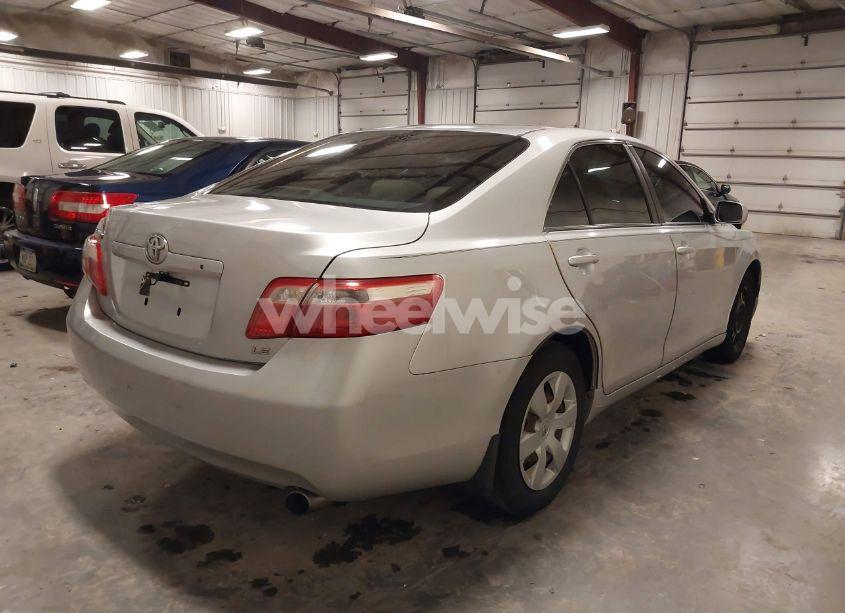 Photo 4 of 2009 Toyota Camry LE (VIN 4T1BE46K59U831909)