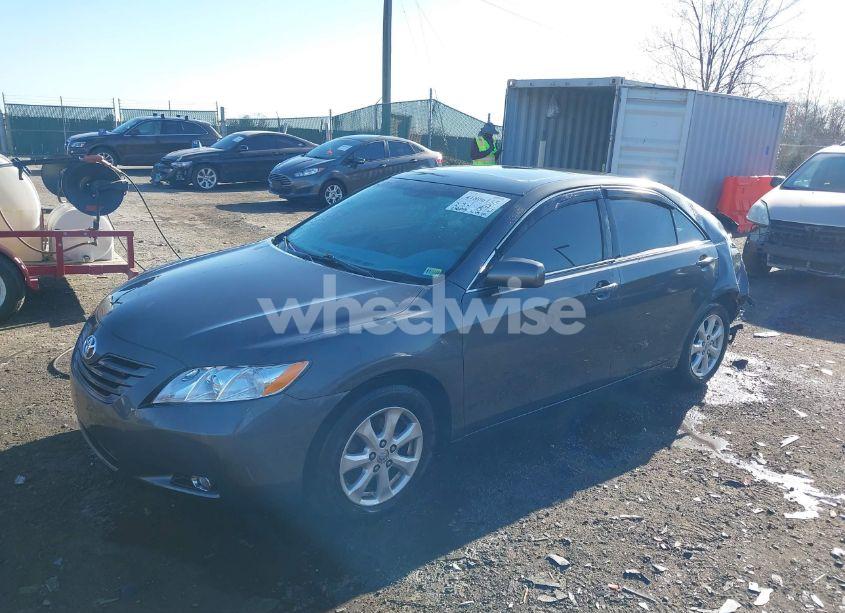 Photo 2 of 2009 Toyota Camry LE (VIN 4T1BE46K59U852579)