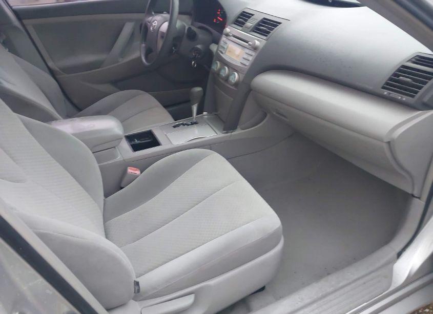 Photo 5 of 2009 Toyota Camry LE (VIN 4T1BE46K59U856860)