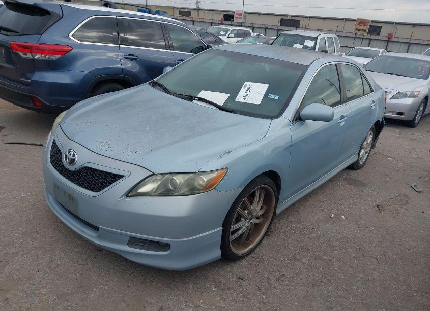 Photo 2 of 2009 Toyota Camry SE (VIN 4T1BE46K59U858561)