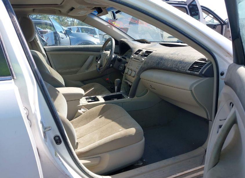 Photo 5 of 2009 Toyota Camry LE (VIN 4T1BE46K59U897621)