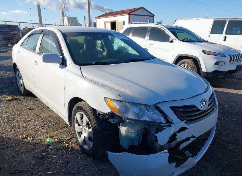 2009 Toyota Camry LE (VIN 4T1BE46K59U919990) main photo