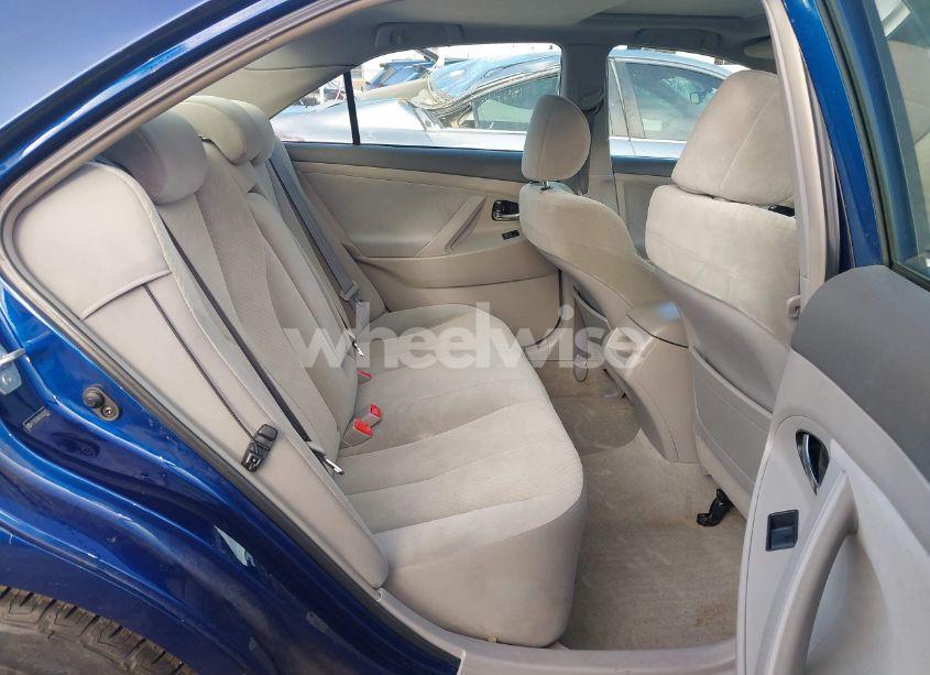 Photo 8 of 2007 Toyota Camry LE (VIN 4T1BE46K67U006975)