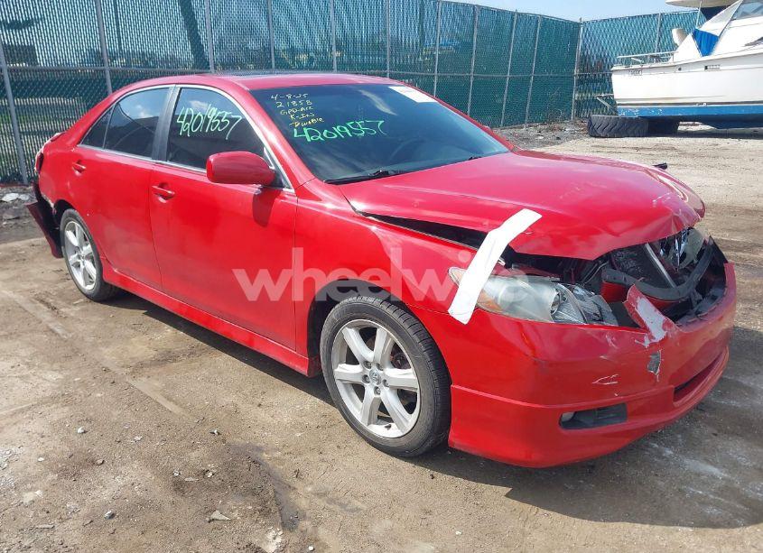 2007 Toyota Camry SE (VIN 4T1BE46K67U015532) main photo