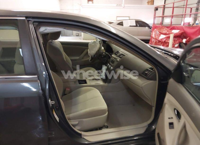 Photo 5 of 2007 Toyota Camry LE (VIN 4T1BE46K67U016034)