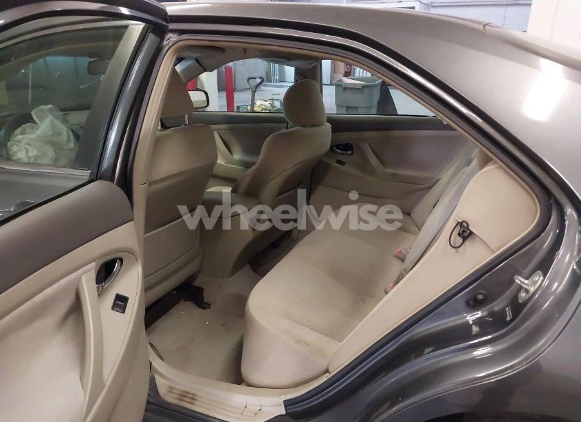 Photo 8 of 2007 Toyota Camry LE (VIN 4T1BE46K67U016034)