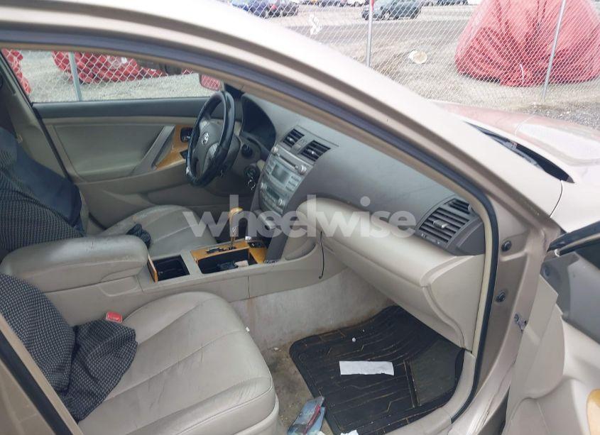 Photo 5 of 2007 Toyota Camry XLE (VIN 4T1BE46K67U018690)