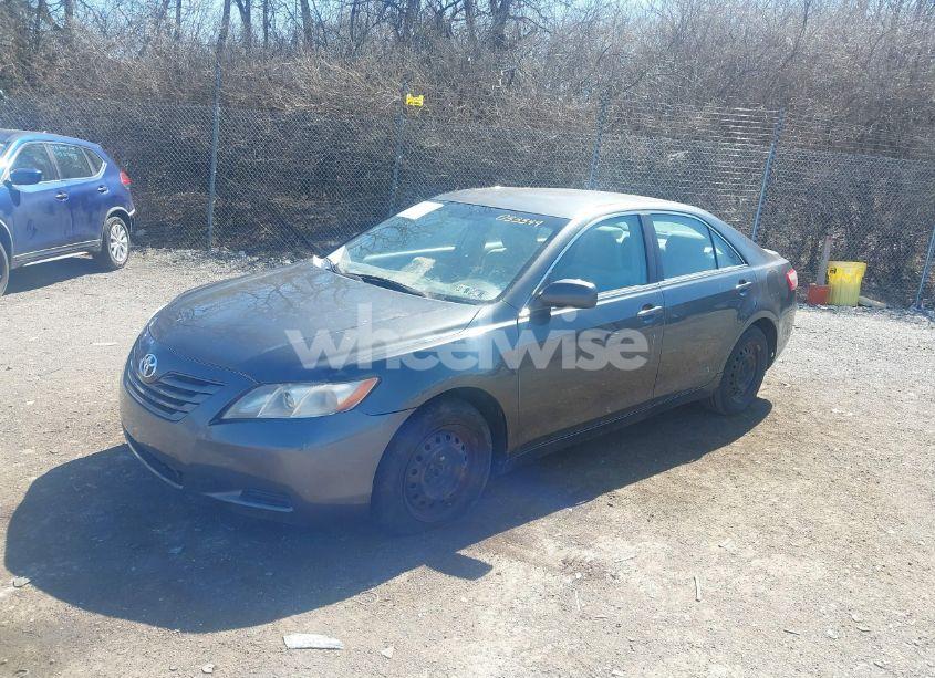 Photo 2 of 2007 Toyota Camry LE (VIN 4T1BE46K67U033349)