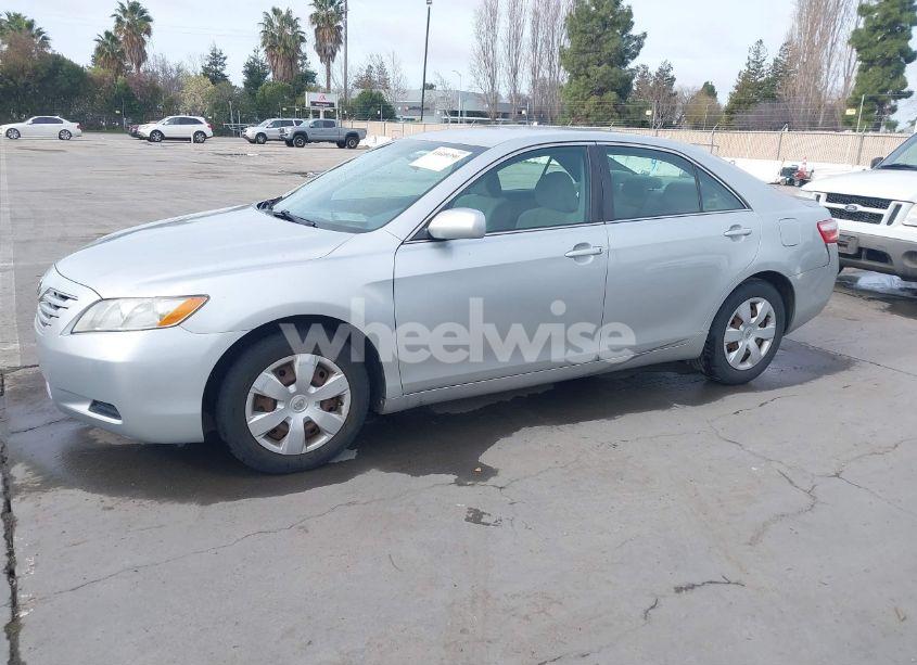 Photo 2 of 2007 Toyota Camry CE (VIN 4T1BE46K67U035781)