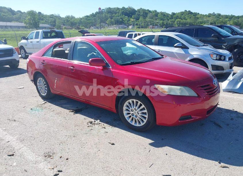 2007 Toyota Camry LE (VIN 4T1BE46K67U045713) main photo