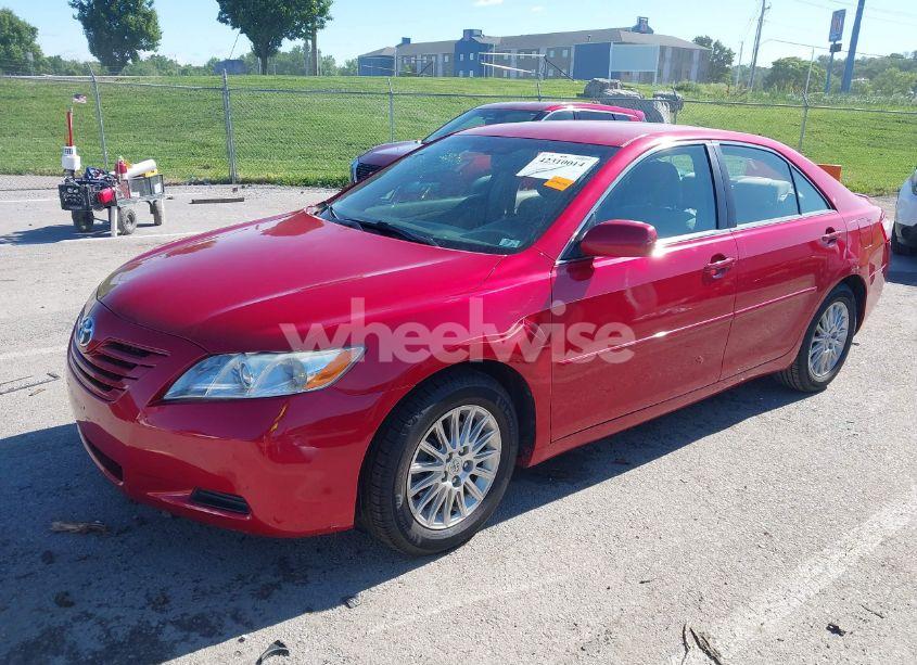 Photo 2 of 2007 Toyota Camry LE (VIN 4T1BE46K67U045713)