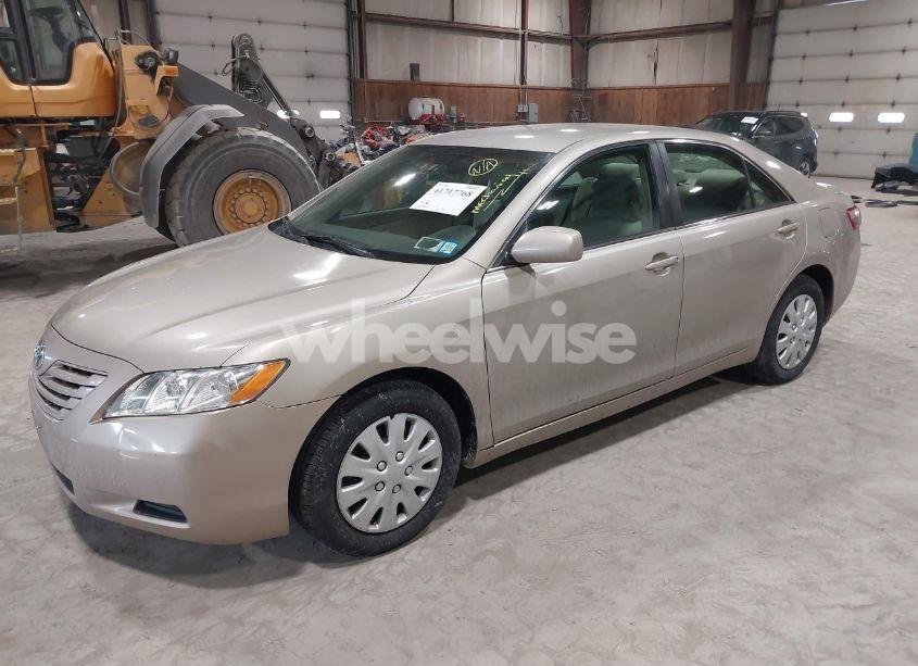 Photo 2 of 2007 Toyota Camry LE (VIN 4T1BE46K67U056968)