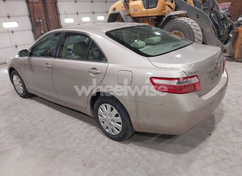 Photo 3 of 2007 Toyota Camry LE (VIN 4T1BE46K67U056968)