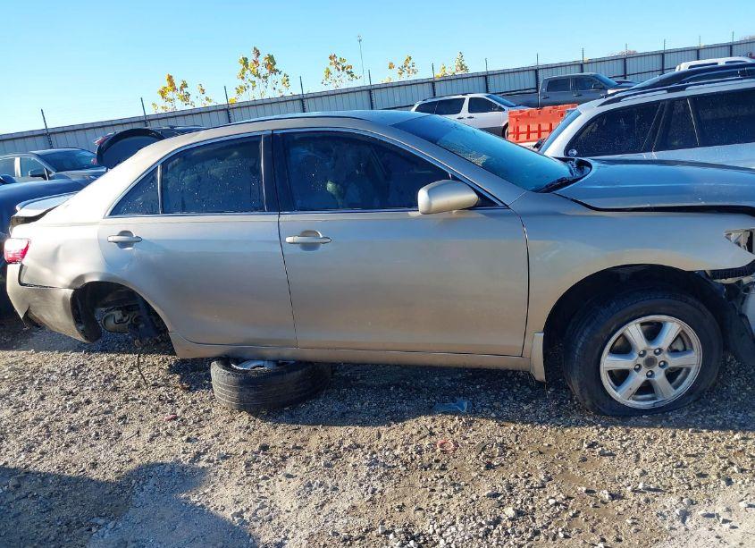 Photo 13 of 2007 Toyota Camry LE (VIN 4T1BE46K67U129921)