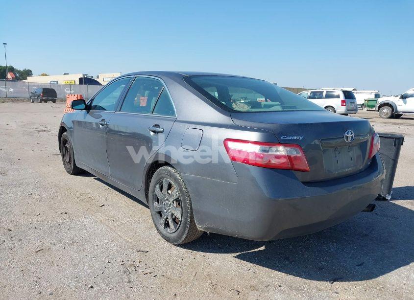 Photo 3 of 2007 Toyota Camry LE (VIN 4T1BE46K67U135198)
