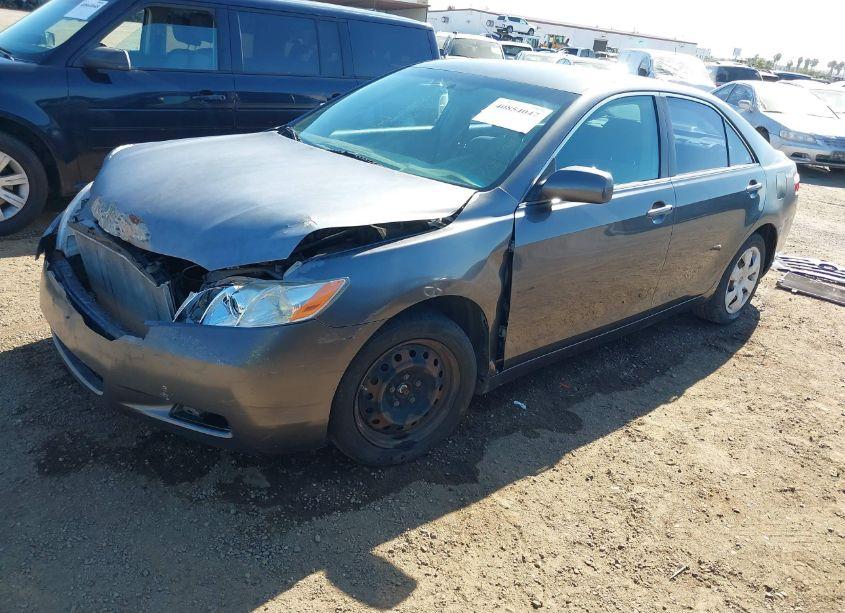 Photo 2 of 2007 Toyota Camry LE (VIN 4T1BE46K67U137162)