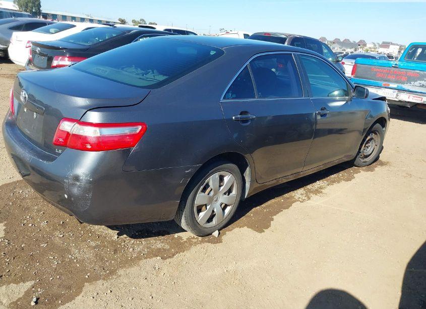 Photo 4 of 2007 Toyota Camry LE (VIN 4T1BE46K67U137162)