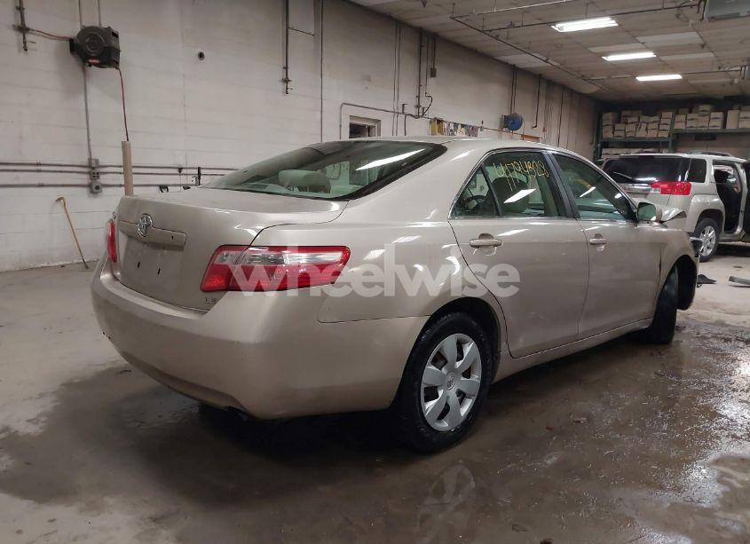 Photo 4 of 2007 Toyota Camry LE (VIN 4T1BE46K67U182991)