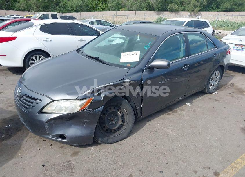 Photo 2 of 2007 Toyota Camry LE (VIN 4T1BE46K67U192582)