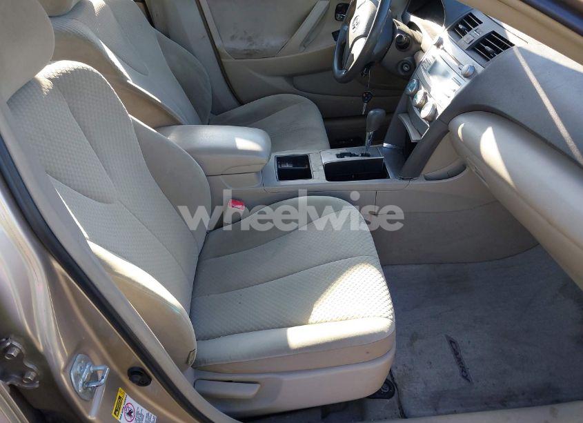 Photo 5 of 2007 Toyota Camry LE (VIN 4T1BE46K67U510782)