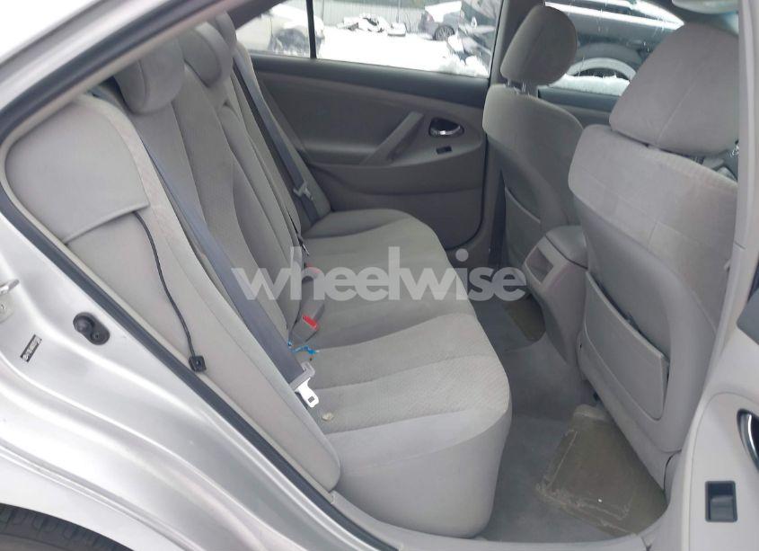 Photo 8 of 2007 Toyota Camry LE (VIN 4T1BE46K67U511060)
