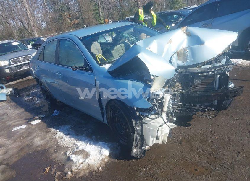 2007 Toyota Camry LE (VIN 4T1BE46K67U521412) main photo