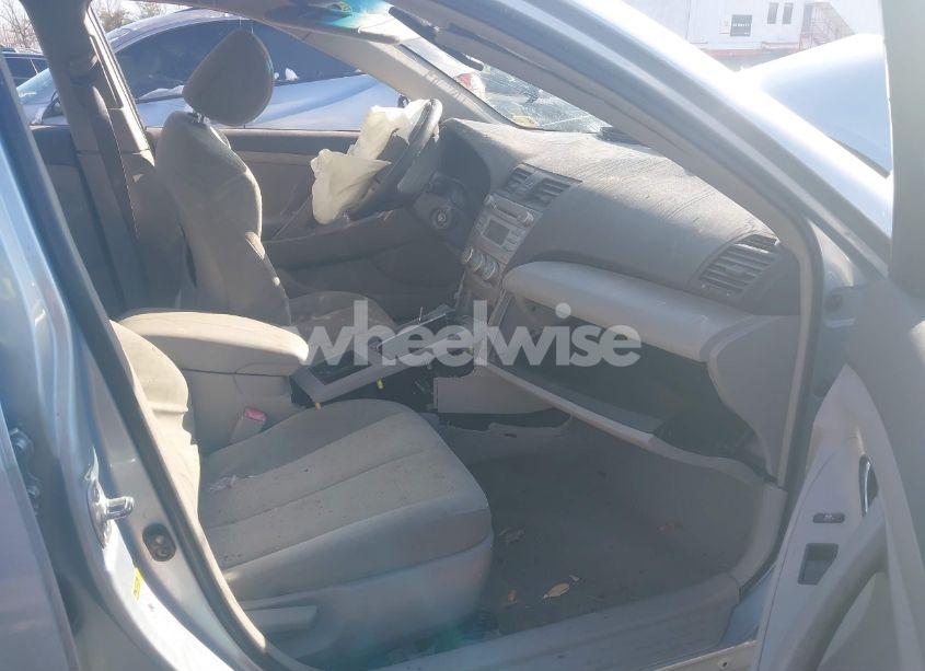 Photo 5 of 2007 Toyota Camry LE (VIN 4T1BE46K67U521412)