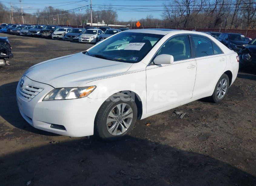 Photo 2 of 2007 Toyota Camry LE (VIN 4T1BE46K67U541126)