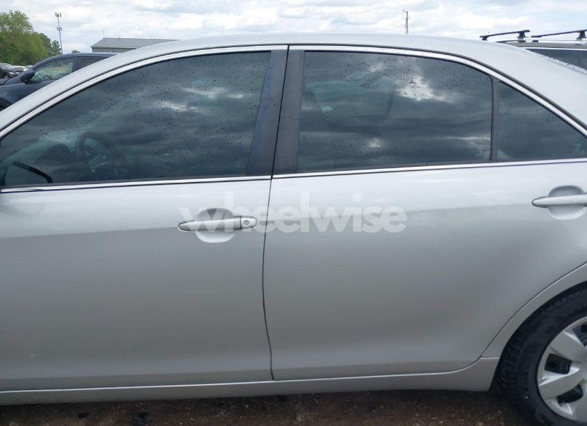 Photo 14 of 2007 Toyota Camry CE/LE/XLE/SE (VIN 4T1BE46K67U552787)