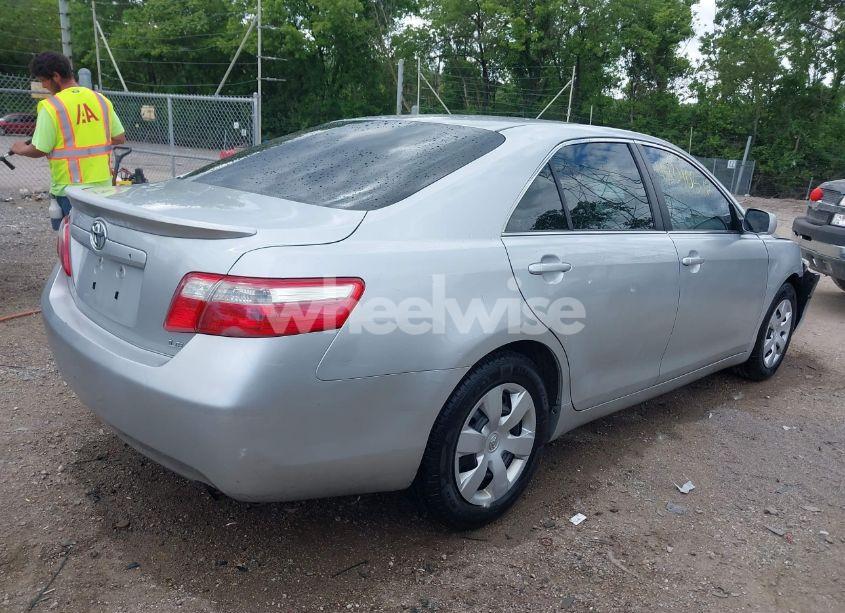 Photo 4 of 2007 Toyota Camry CE/LE/XLE/SE (VIN 4T1BE46K67U552787)