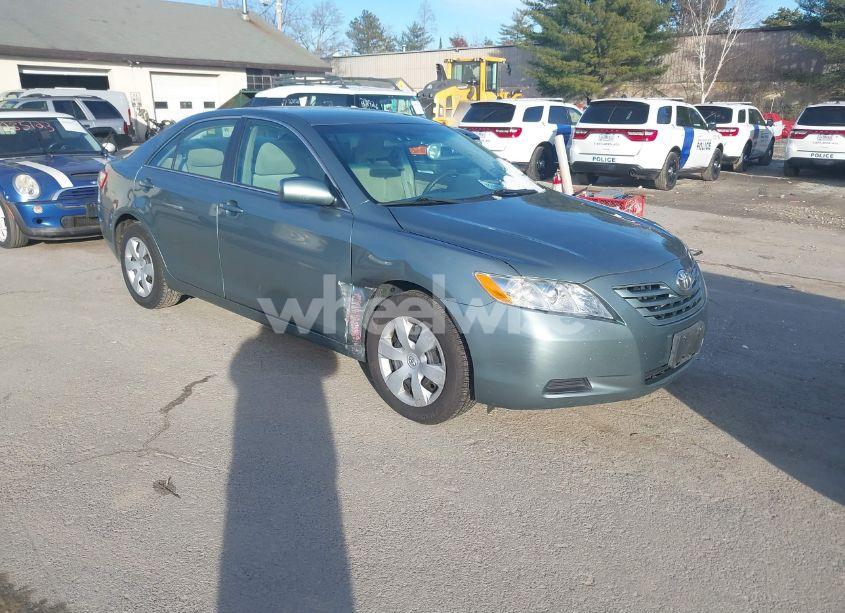 2007 Toyota Camry LE (VIN 4T1BE46K67U561036) main photo