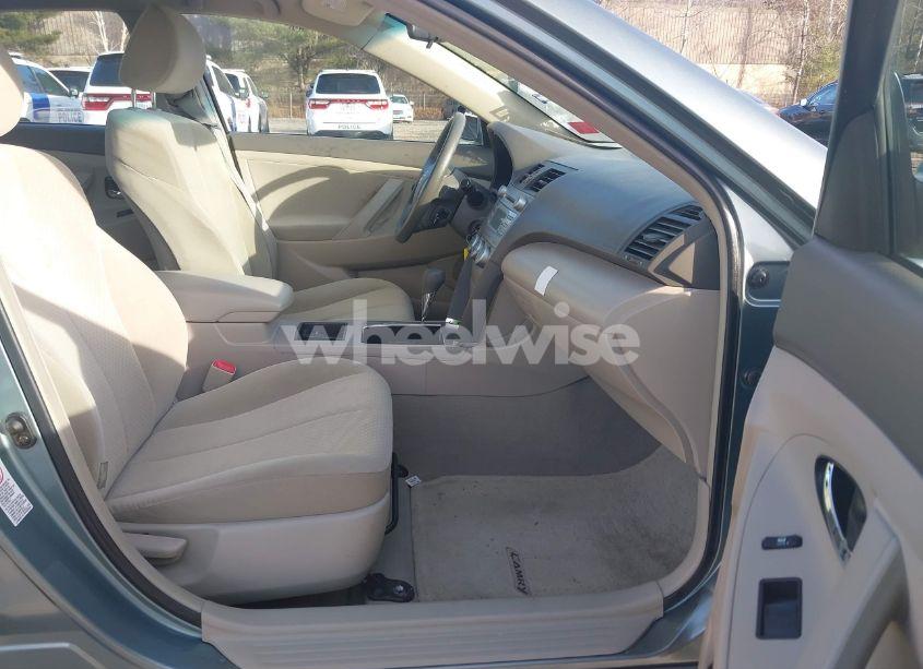 Photo 5 of 2007 Toyota Camry LE (VIN 4T1BE46K67U561036)