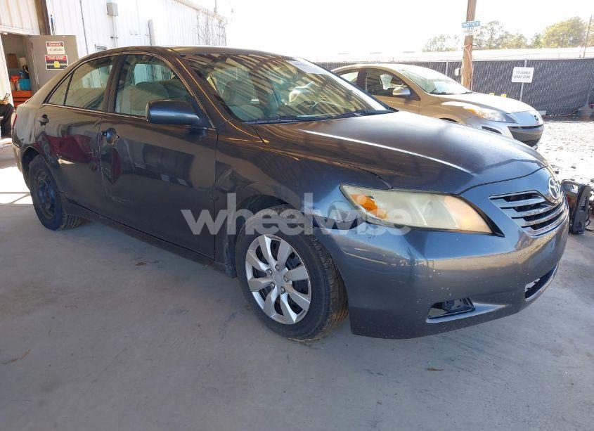 2007 Toyota Camry LE (VIN 4T1BE46K67U563272) main photo