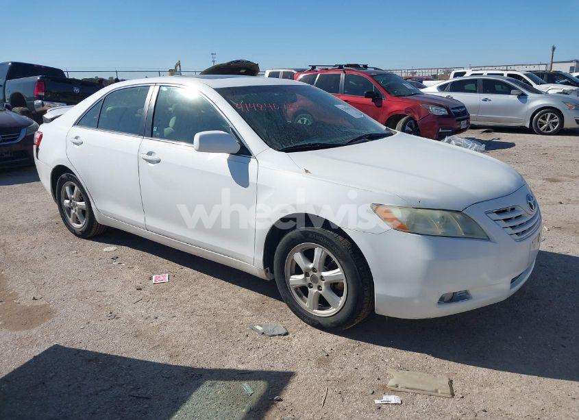 2007 Toyota Camry XLE (VIN 4T1BE46K67U563627) main photo