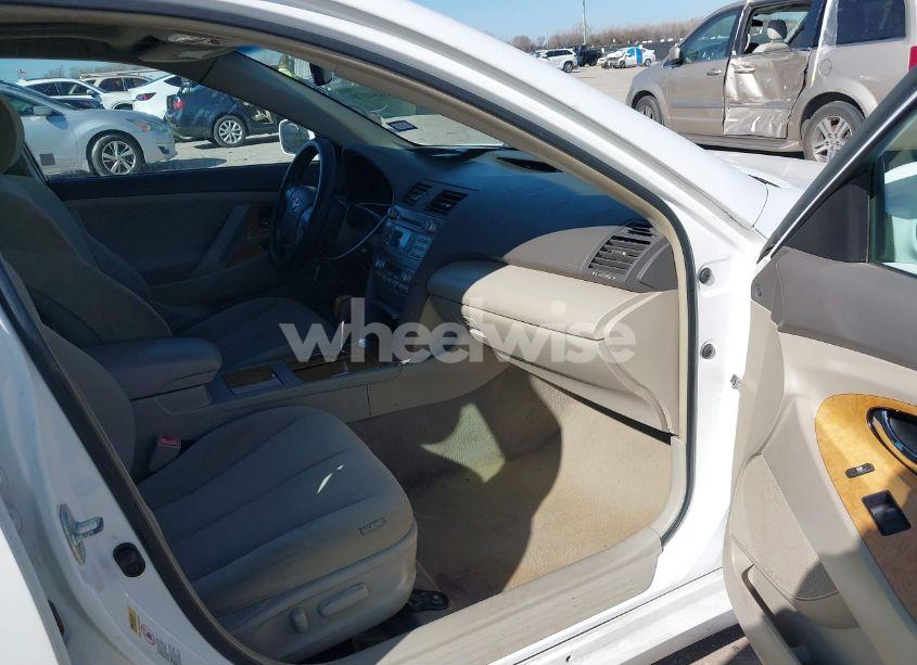 Photo 5 of 2007 Toyota Camry XLE (VIN 4T1BE46K67U563627)