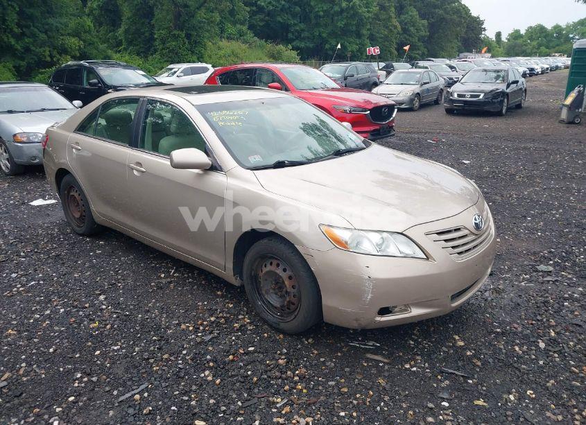 2007 Toyota Camry LE (VIN 4T1BE46K67U574126) main photo