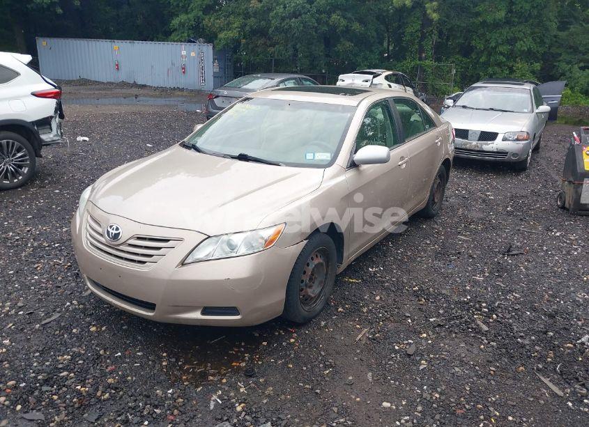Photo 2 of 2007 Toyota Camry LE (VIN 4T1BE46K67U574126)