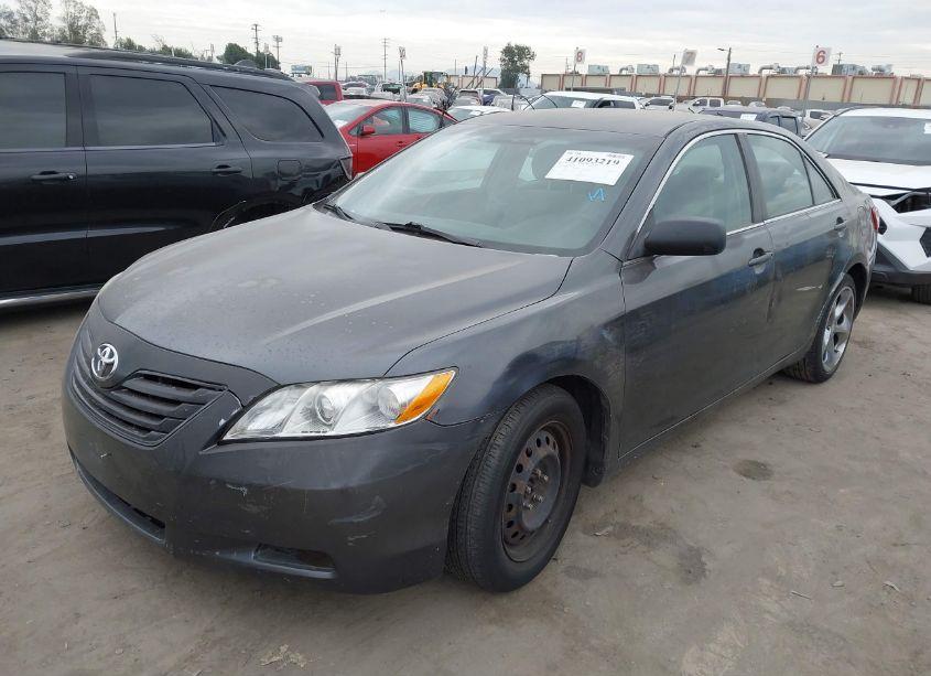 Photo 2 of 2007 Toyota Camry LE (VIN 4T1BE46K67U577902)