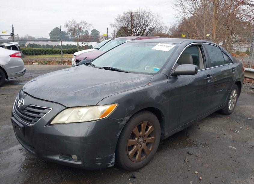 Photo 2 of 2007 Toyota Camry XLE (VIN 4T1BE46K67U619856)