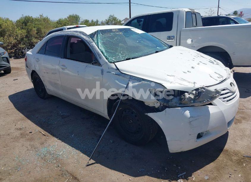 2007 Toyota Camry LE (VIN 4T1BE46K67U638990) main photo