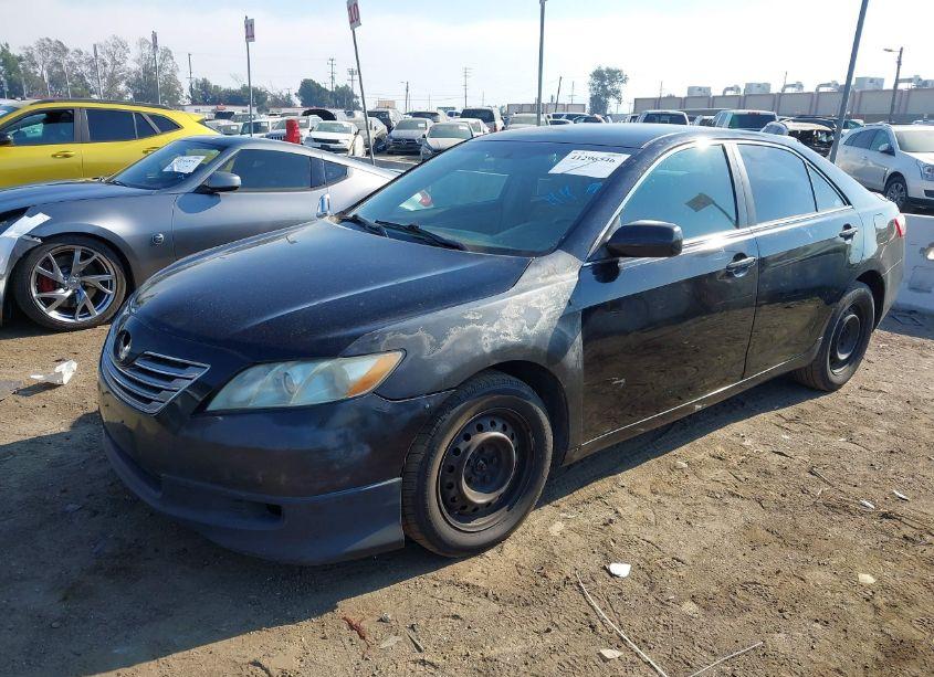 Photo 2 of 2007 Toyota Camry LE (VIN 4T1BE46K67U639508)