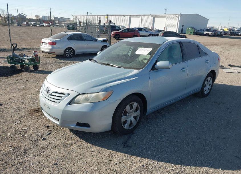 Photo 2 of 2007 Toyota Camry LE (VIN 4T1BE46K67U639640)
