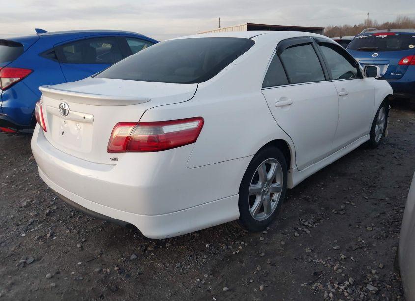 Photo 4 of 2007 Toyota Camry SE (VIN 4T1BE46K67U685128)